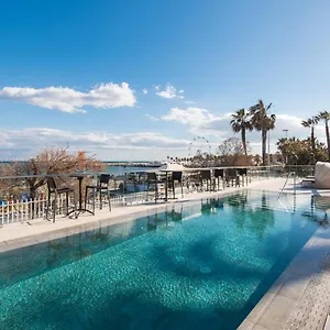 https://carihuela-beach-sun-private-apartment.es-andalucia.com